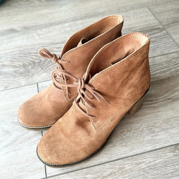 Locale  Tan Suede Leather Lace Up Ankle Boots Made in Portugal - Picture 2 of 14